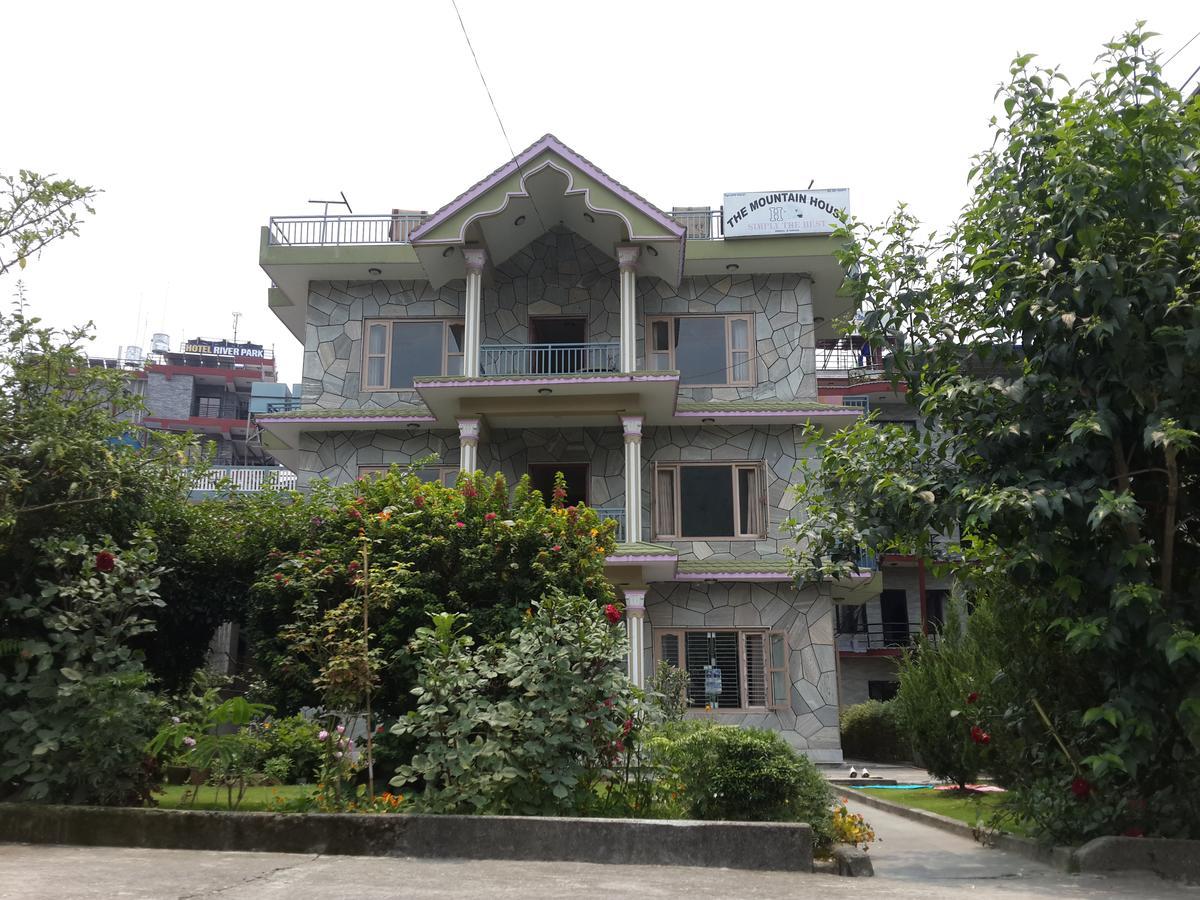 The Mountain House Pokhara Exterior foto
